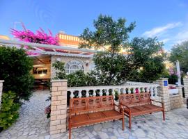 Bed & Breakfast Rab, hotel v Rabu