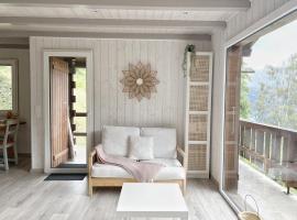 Chalet cocooning en pleine nature, hotel v destinaci Saxon