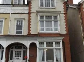 Abergwaun Apt 2