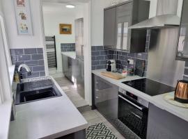 No7 Central Stamford Luxury 2 Bedroom Townhouse, hotel in Lincolnshire