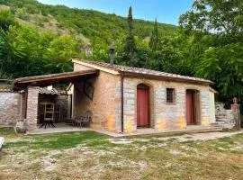 Piccolo Angolo di Paradiso, Sigillo, Montecucco