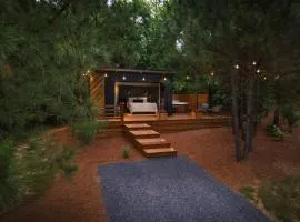 Luxury tiny house with hot tub and private deck!