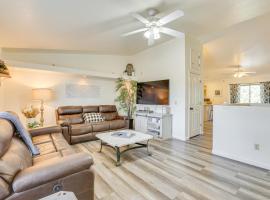 Hike, Sled and Snowshoe! Family Retreat in Payson, hotel en Payson