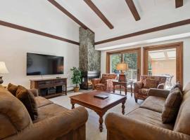 Lodge at Lionshead 408, hotel v destinaci Vail