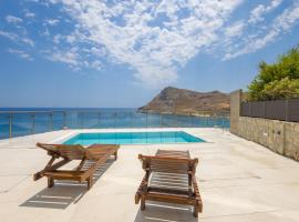 Villa Pava-sea view brand new villa, hotel em Archangelos