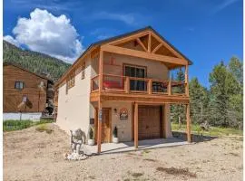The Lost Yeti Hideaway - Hot Tub - WiFi - Washer - Dryer - Fireplace - Firepit - Grill