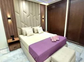 Appartement de Luxe Tanger 5 min Gare TGV & Corniche-Wifi Fibre Optique-Only Family