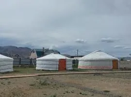 Aisana ger camp