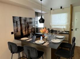 Luxury apartment Y after renovation in Cullera with parking: Cullera'da bir otel