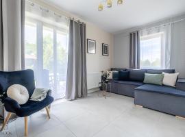 Lazurowy Dwór - Nadmorskie Apartamenty z Basenem oraz Restauracją w Sztutowie, hotel in Sztutowo