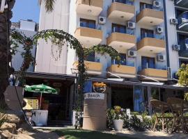 Reis Beach Hotel, kh&aacute;ch sạn biển ở Marmaris