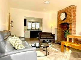 Modern city 3 bedroom bungalow