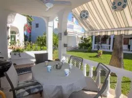 Casa adosada con piscina y jardin PLAYA ROMANA Albert Villas