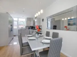 The Burton York 3 bedroom House sleeps 6