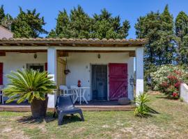 Mas des Cypres - Mazet 9, ξενοδοχείο σε Sylvéréal