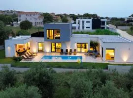 Modern villa with private pool near the sea