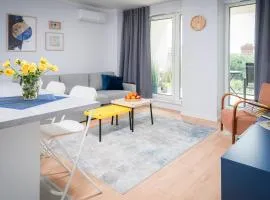 Centaurus 49 by RENT4YOU