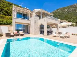 Villa Alora