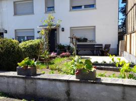 Haus am Hügel, hotel a Altstrimmig