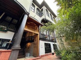 TAHTAKALE KONAK HOTEL Private & Luxury, villa en Bursa