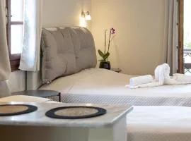 Lazaros Beachfront Apartments & Studios
