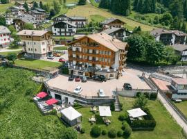 Hotel Al Parco, hotel a Moena