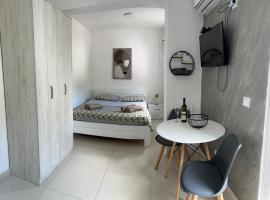 Apartments AS, Hotel in Budva