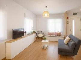 Apartamento turístico Ana, en Tierra Estella, cerca del Circuito de Navarra, Tranquilidad y confort
