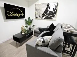 Elegant Escape with King Bed, Long Stays, WEM, Disney