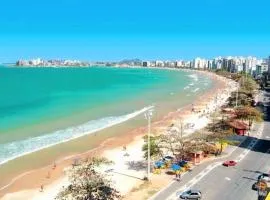 Apartamento da Música a 300 metros da areia da Praia do Morro, com 1 quarto, Garagem, tv smart e Wi-fi