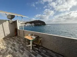 Ocean Attic Tufia