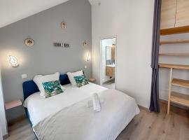 L'Atypique hyper centre wifi et Netflix gratuit, Hotel in Mayenne