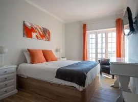 EnSuite 3 Laranja Frente Rochedo