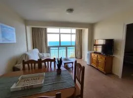 Gran apartamento frente al mar mijas