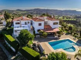 Mountain view 6 bed mansion with Private Padel Court, Pool & Gym