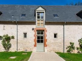Château de Conon gîte l'ecurie, hotel in Cellettes