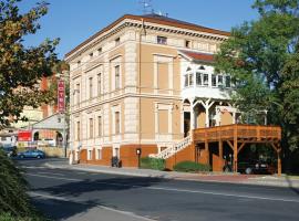 Hotel MERTIN, hotell i Chomutov