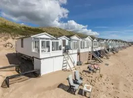 Holiday Home in Dishoek by the Beach