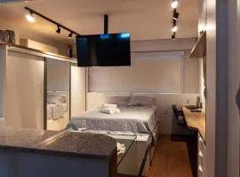 Flat Novo e Moderno a 200m do Shopping , com Piscina wifii 500mbps