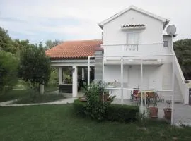 Family-friendly apartments with swimming pool Mundanije, Rab - 5076