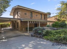Portavino by Wine Coast Holiday Rentals, hotel sa Port Willunga
