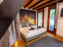 MOOKI Loft&Garden in SohoBudapest