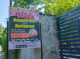 Hotel Varsha