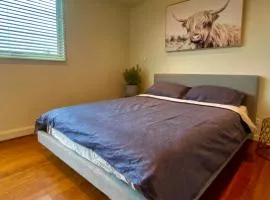Beautiful 1-Bed in St Kilda w Parking & Terrace