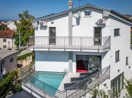 Pool House Old Town - Happy Rentals
