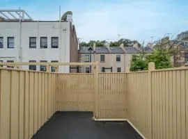 Harbour View Terrace House In The Heart Of The Rocks
