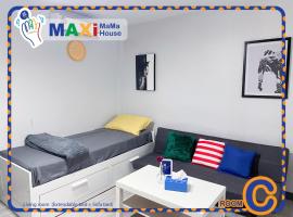 MAXi MaMa Room, hotell i Bangkok