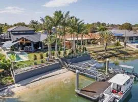 The Islander - Waterfront with Pool