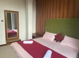 Winidu Maedura, hotel with hot tubs in Wattegama