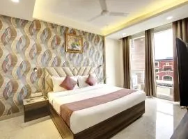 Limewood stay 1BHK Apartments Near Huda Metro And Fortis Hospital